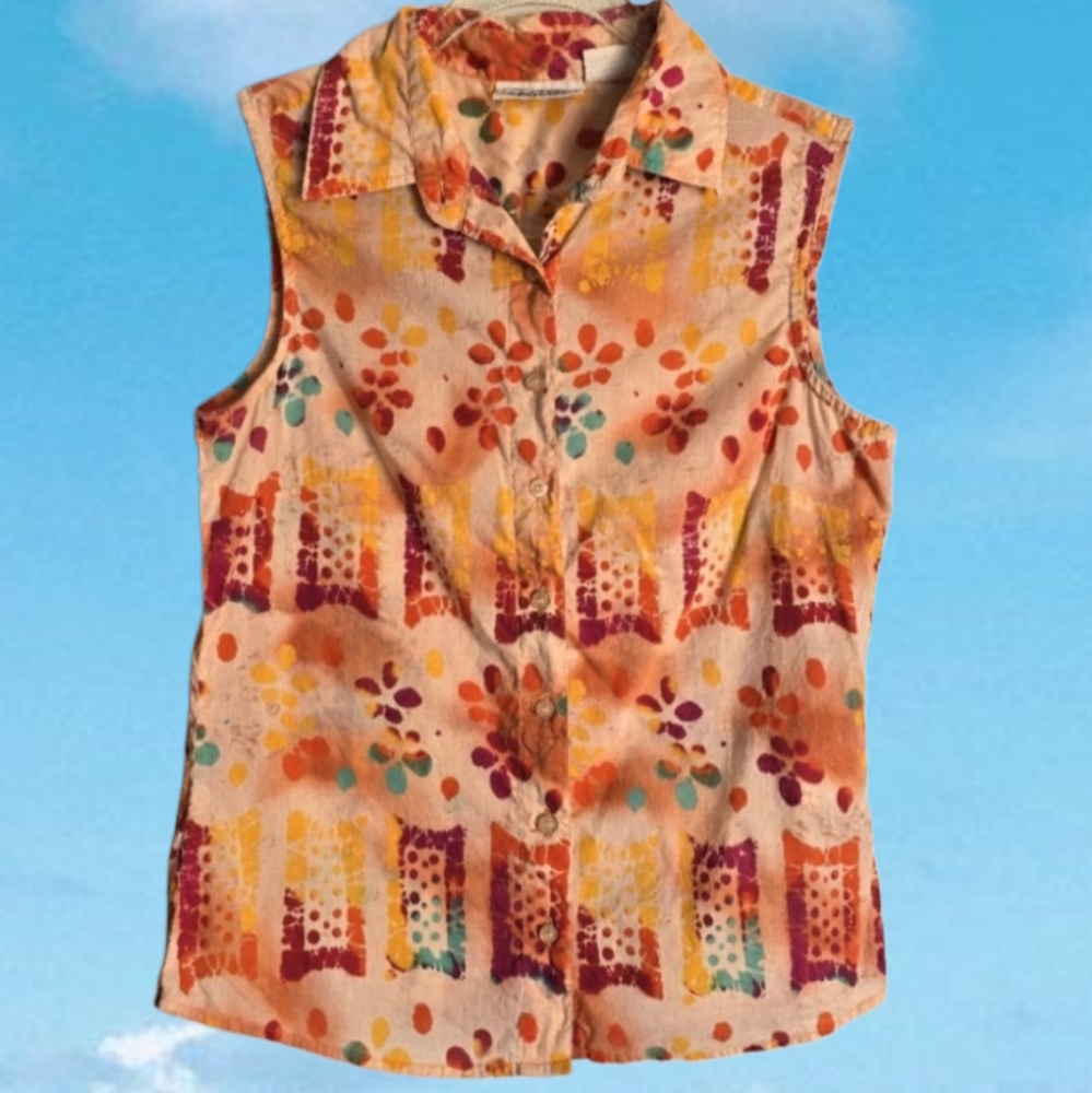 Unique Floral Dye Sleeveless Buttondown